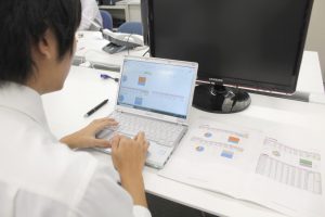 お客様のWebサイトを解析し資料化