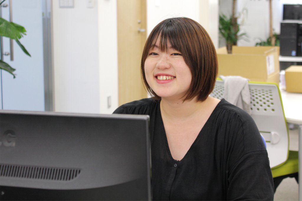 デザイン職 細田 侑里