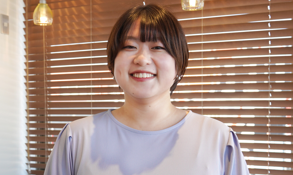 DX事業部 デザイン課　細田 侑里