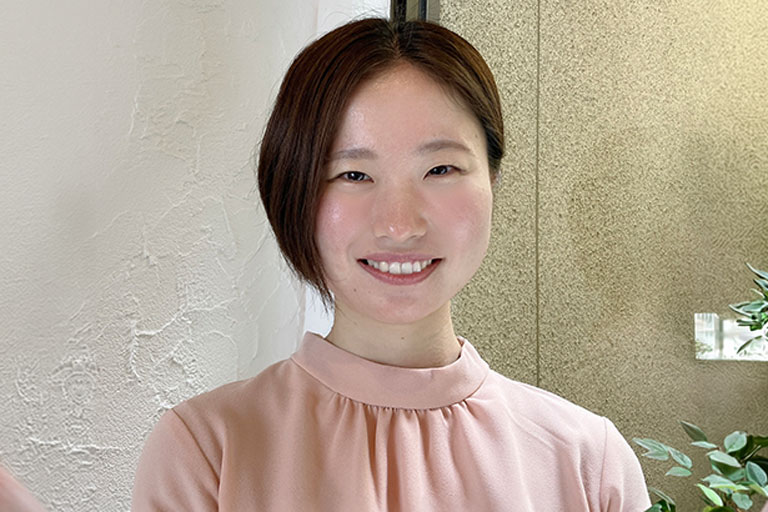 株式会社サンロフト　稲垣涼佳