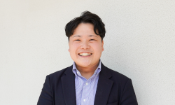 未来共創事業部　鈴木啓士